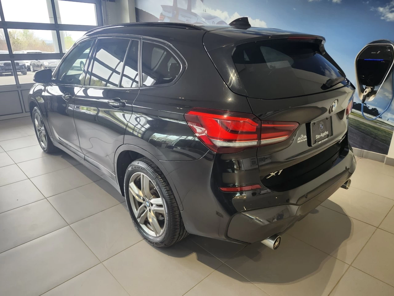 2021 BMW X1 xDrive28i Image principale