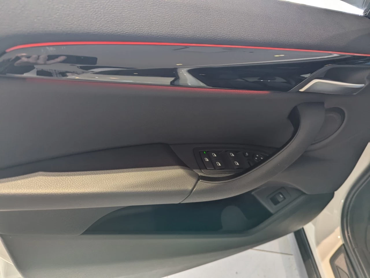 2021 BMW X2 xDrive28i Main Image