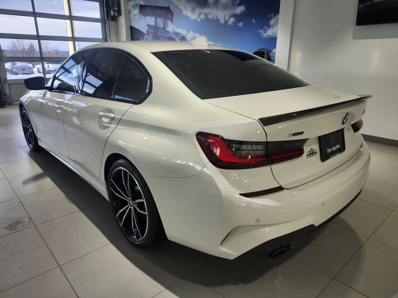 2022 BMW 3 series 330i xDrive Main Image