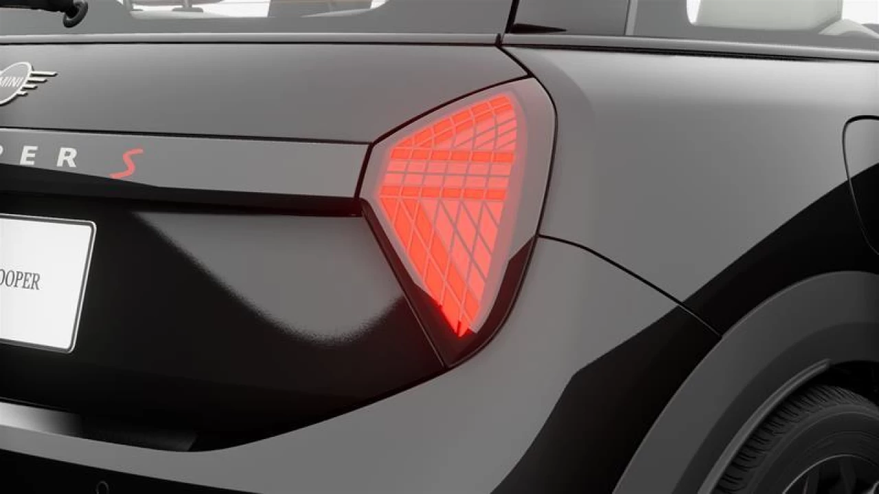 2025 MINI 3 Door Cooper S Image principale