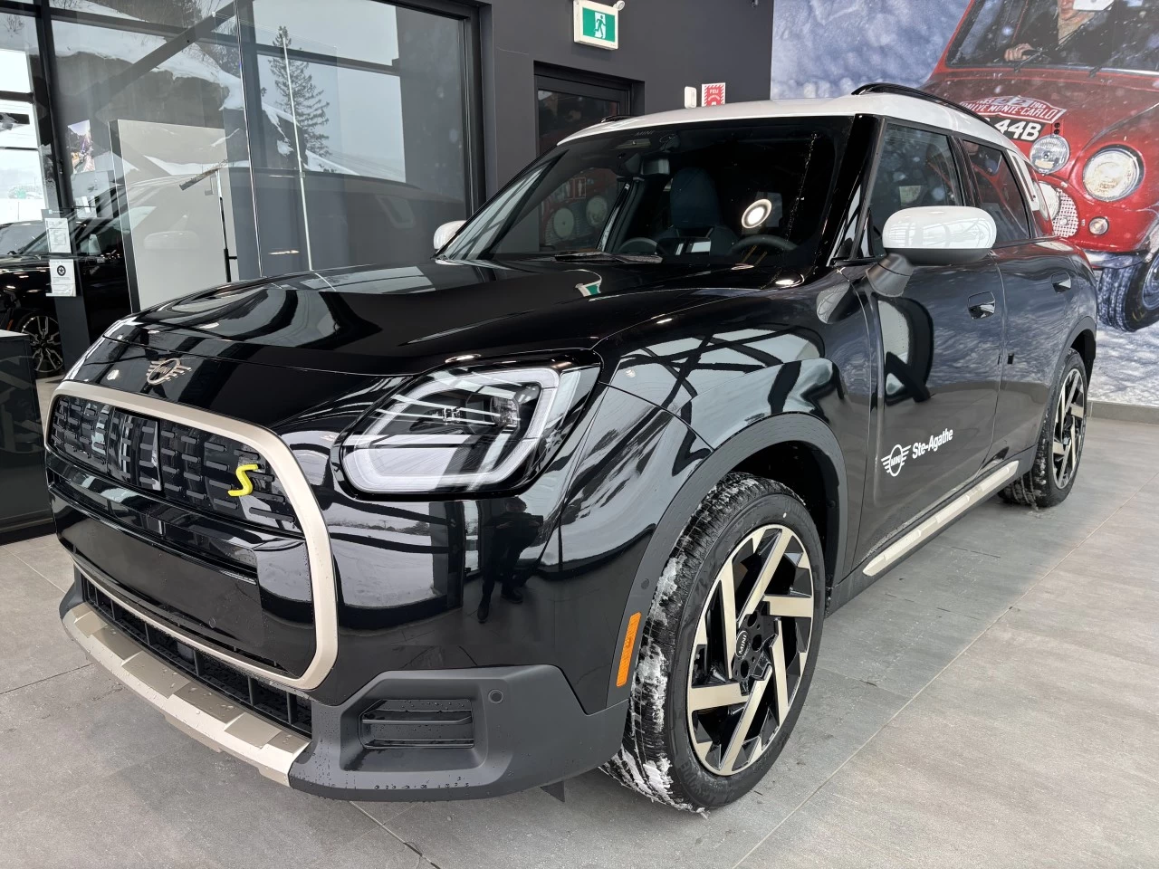 2025 MINI Countryman SE ALL4 Image principale