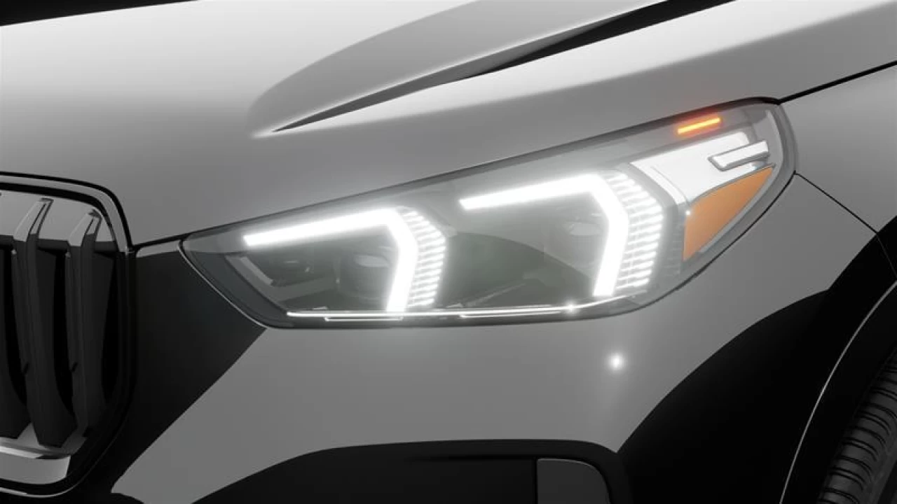 2026 BMW X1 xDrive28i M Sport Edition Image principale