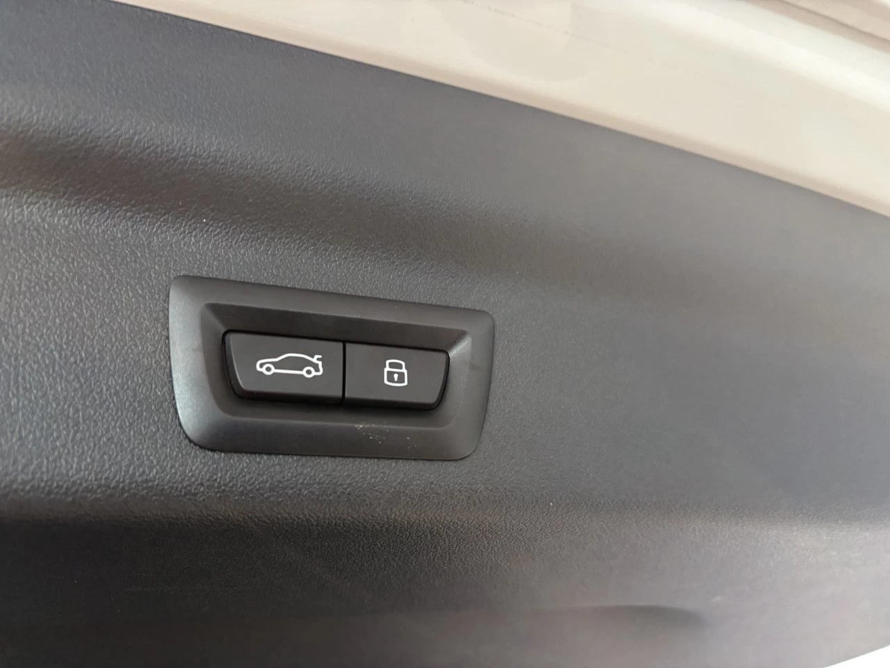 2023 BMW X1 xDrive28i Image principale