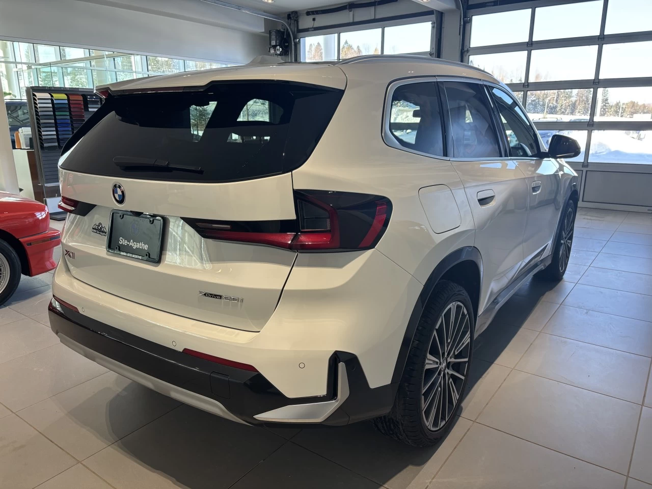 2023 BMW X1 xDrive28i Image principale