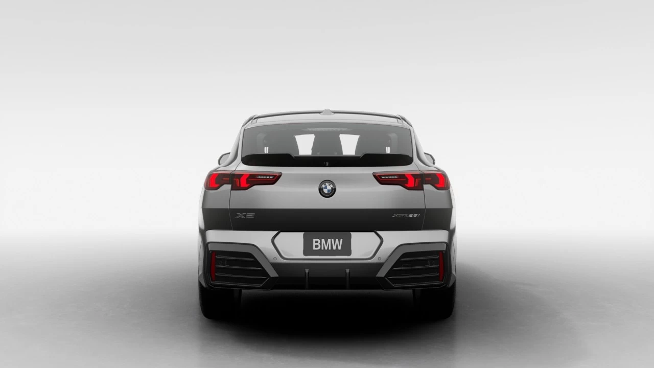 2026 BMW X2 xDrive28i Main Image