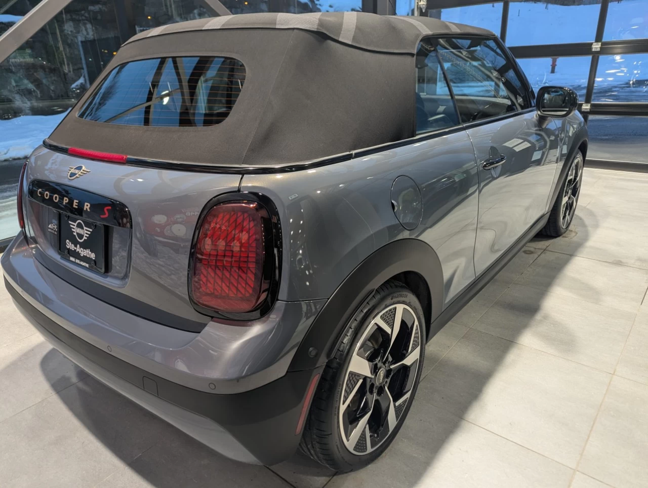 2025 Mini Cooper Cooper S Convertible Image principale