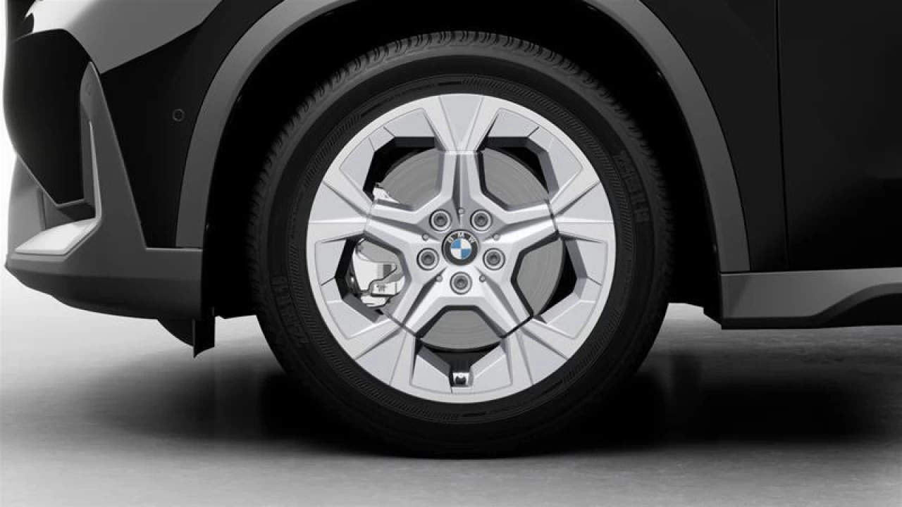 2026 BMW X1
                                                    xDrive28i Image principale