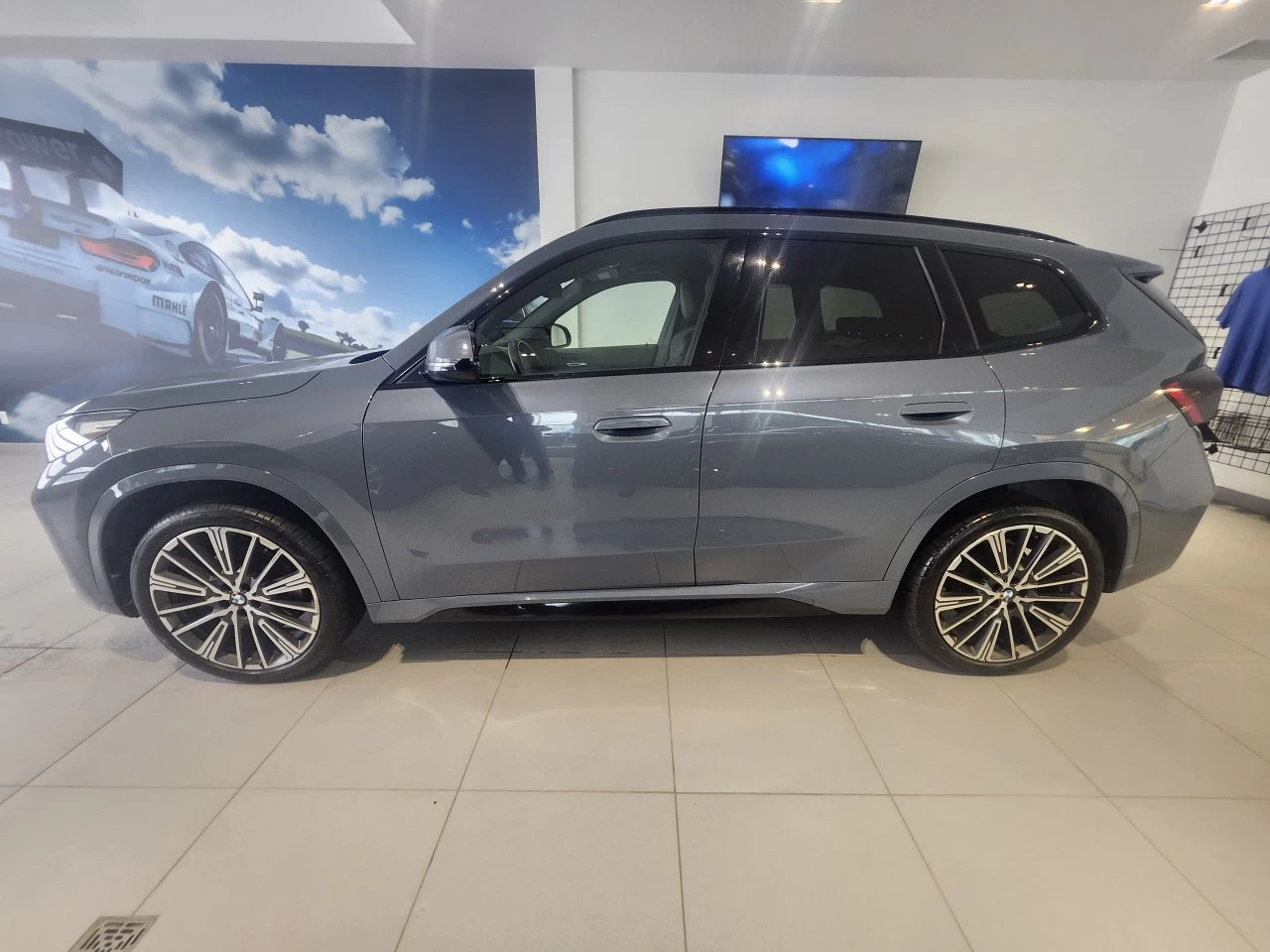 2023 BMW X1 xDrive28i Image principale