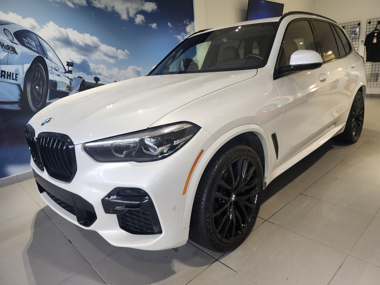 BMW 2023 X5 xDrive40i
